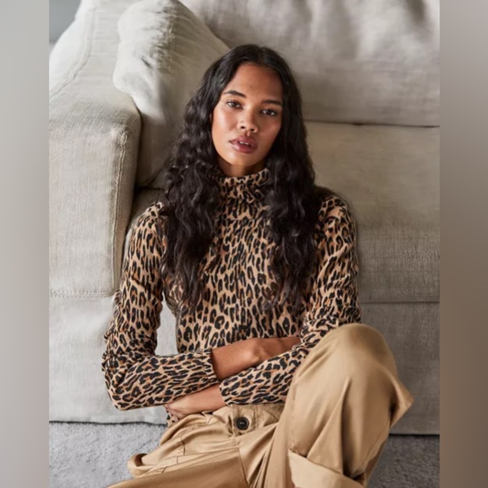 C by Bloomingdale’s Cashmere Turtleneck